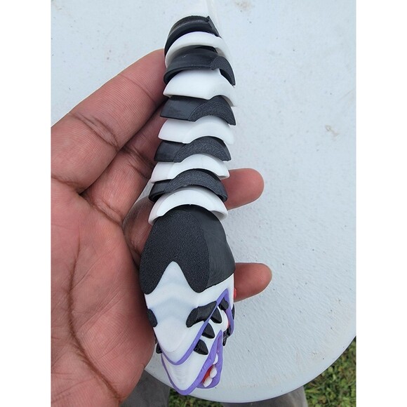 Flexi Sand Worm 3d printed - Picture 3 of 6